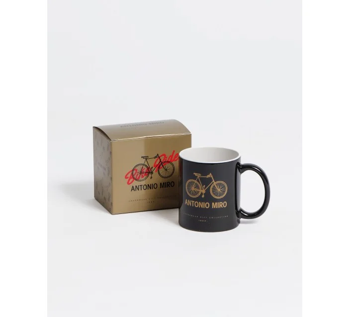 Slip Cro Navidad Bike Ride + Taza